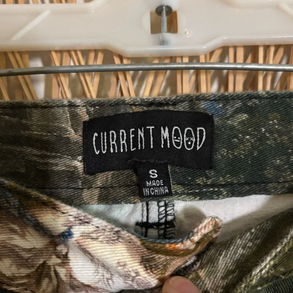 Current Mood DA VINCI'S DEMONS HIGH WAIST JEANS - Picture 3 of 3